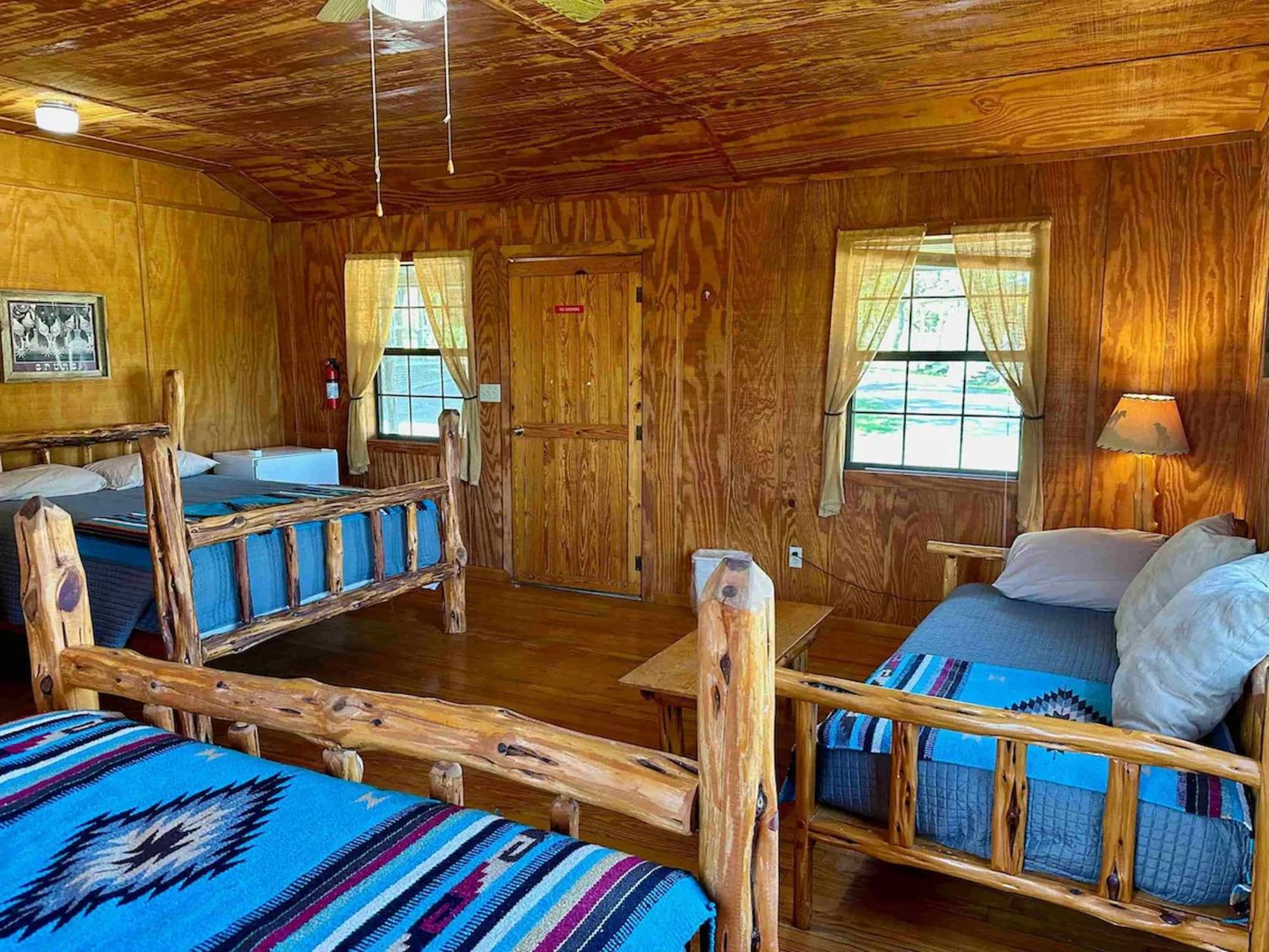 Crc Ranch Retreat Hotell Bandera Rum bild