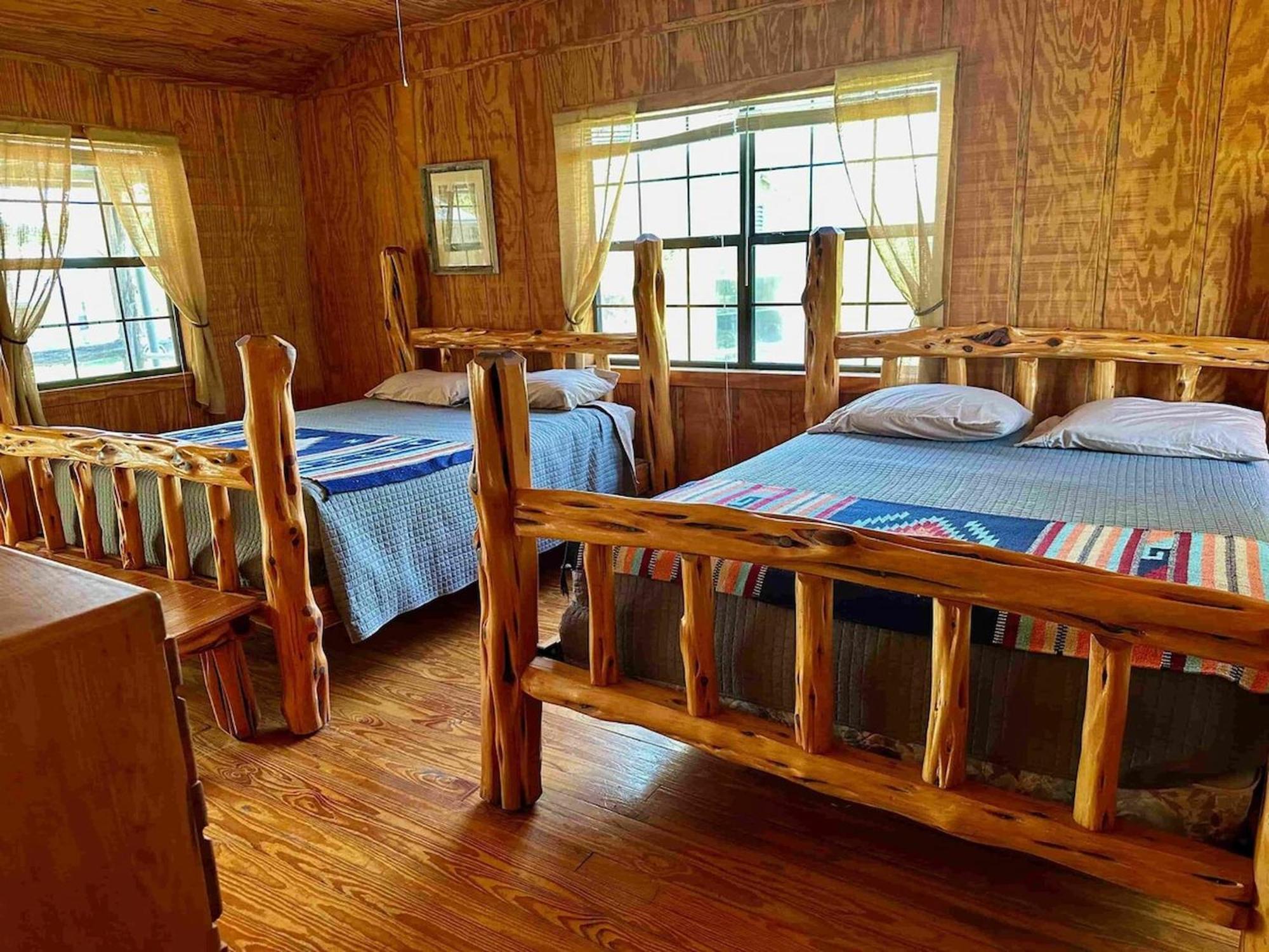 Crc Ranch Retreat Hotell Bandera Rum bild